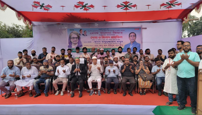 ‘শাসকগোষ্ঠী তাঁকে আপোষে বাধ্য করতে চেয়েছিল’