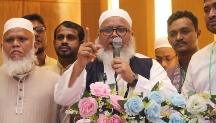 জনগণই সিদ্ধান্ত নেবে, বাংলাদেশে কী ধরনের রাজনীতি চলবে: মুফতি কাসেমী