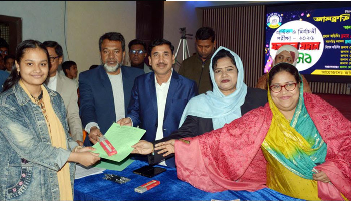 সন্তানদের ওপর নজর রাখতে অভিভাবকদের প্রতি কামালের আহ্বান