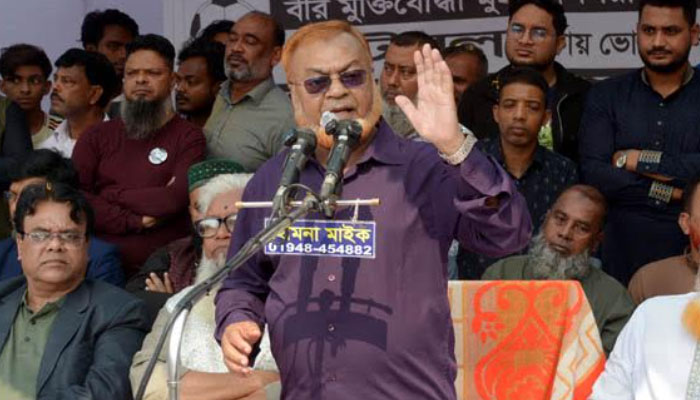 এমএ পাশ বাদ দিয়ে অশিক্ষিতকে মনোনয়ন দেওয়া হয়েছে: গিয়াসউদ্দিন