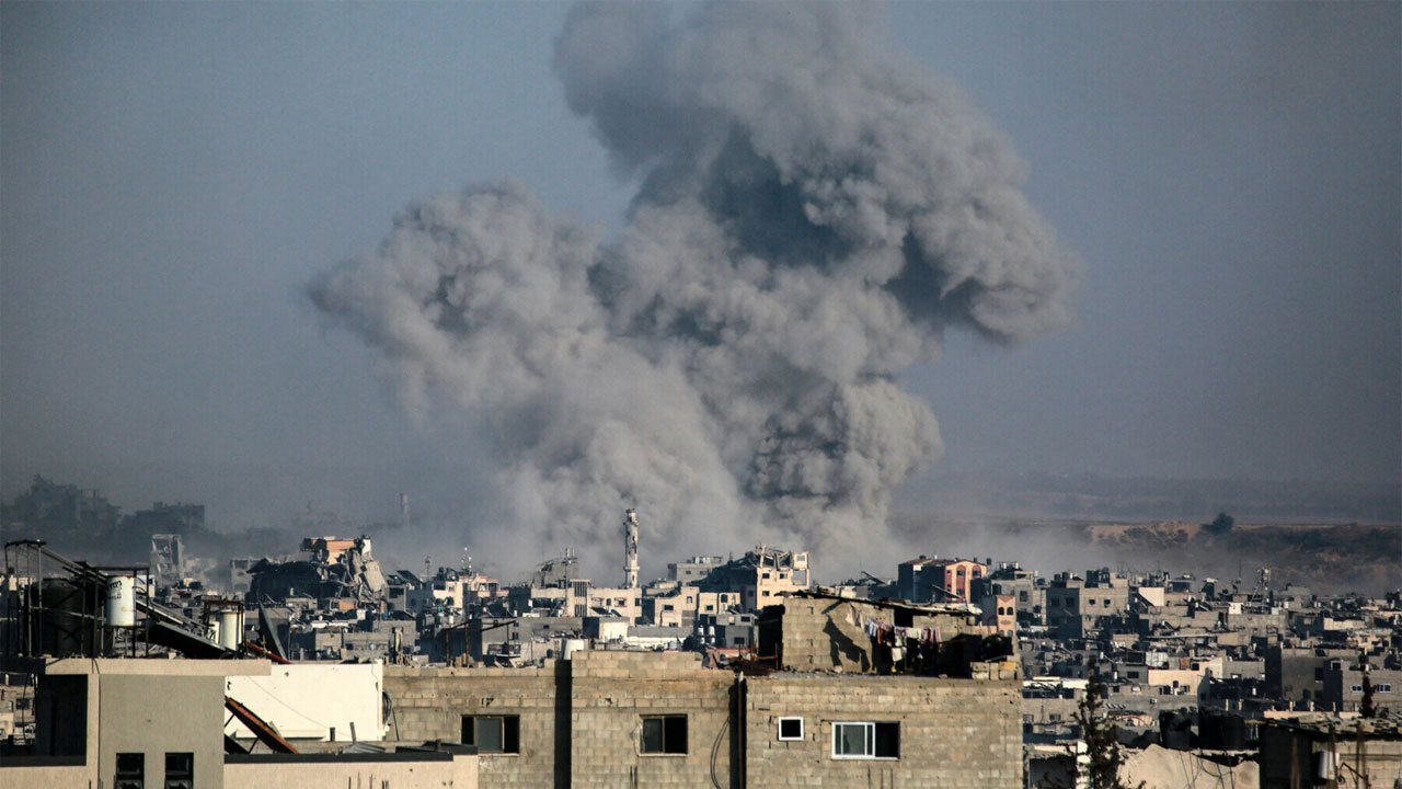 গাজায় ইসরায়েলি বাহিনীর হামলার মাত্রা আরও তীব্র হচ্ছে