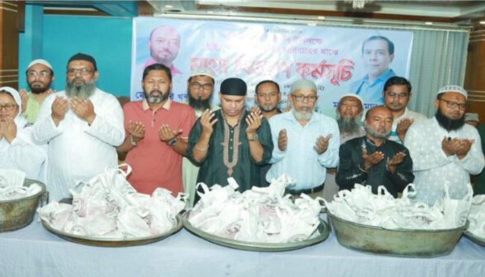 নারায়ণগঞ্জে ৪০০ পরিবারের মাঝে মাসুদুজ্জামানের মাংস বিতরণ